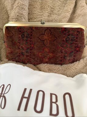 Hobo “Lauren” Double clutch “Arabesque”leather/fabric wallet. NWT